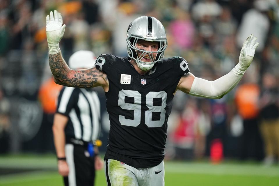 Green Bay Packers v Las Vegas Raiders