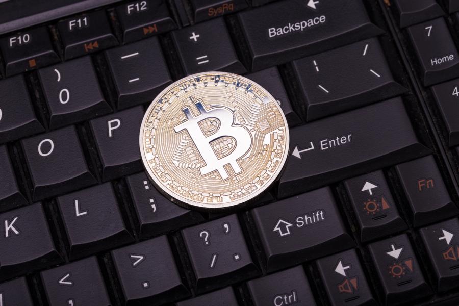 Raoul Pal: Bitcoin Is Mania And Not A Store of Value... I Sold-Out Last Week