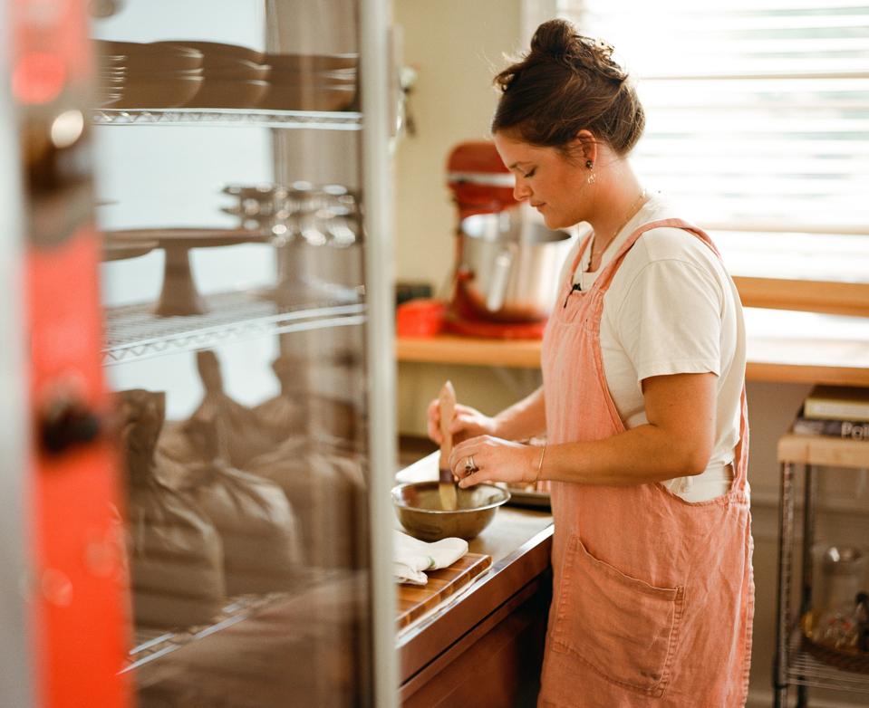 70600 Elizabeth Rollins