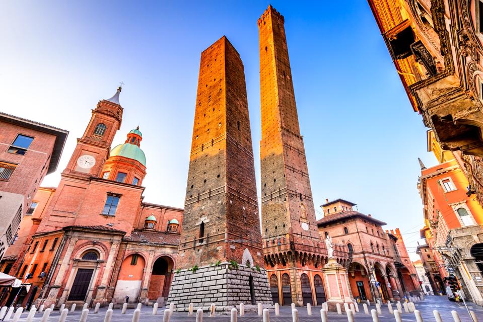 Torri Degli Asinelli E Garisenda Bologna 2019 All You Need To Know torri-degli-asinelli-e-garisenda-bologna-2019-all-you-need-to-know