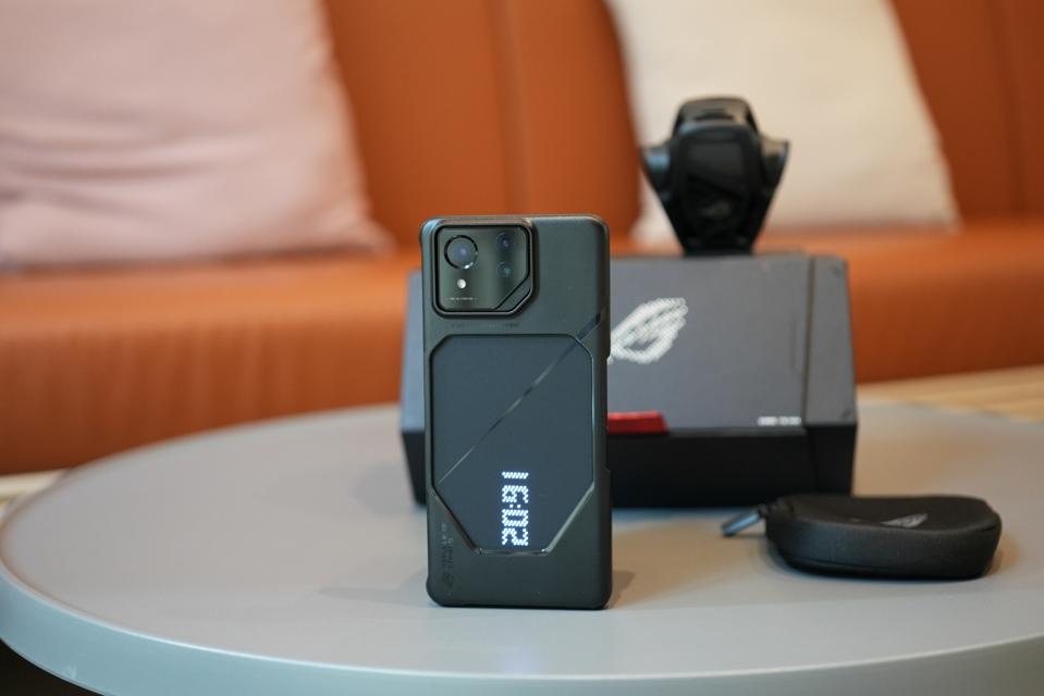 ASUS ROG Phone 8 Pro: Sleeker Gaming Phone, But Still Plenty Of Power