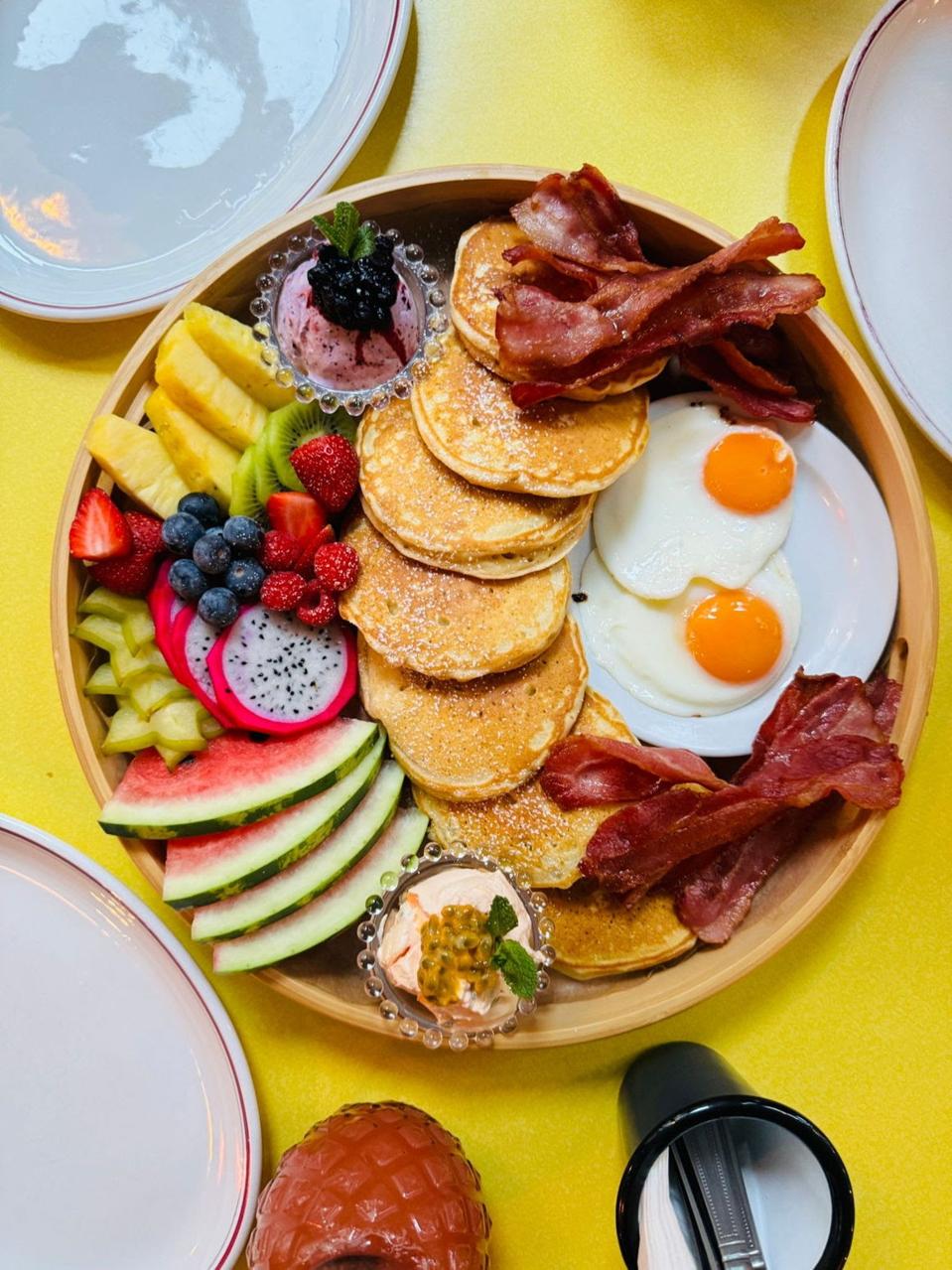 the breakfast club floating platter