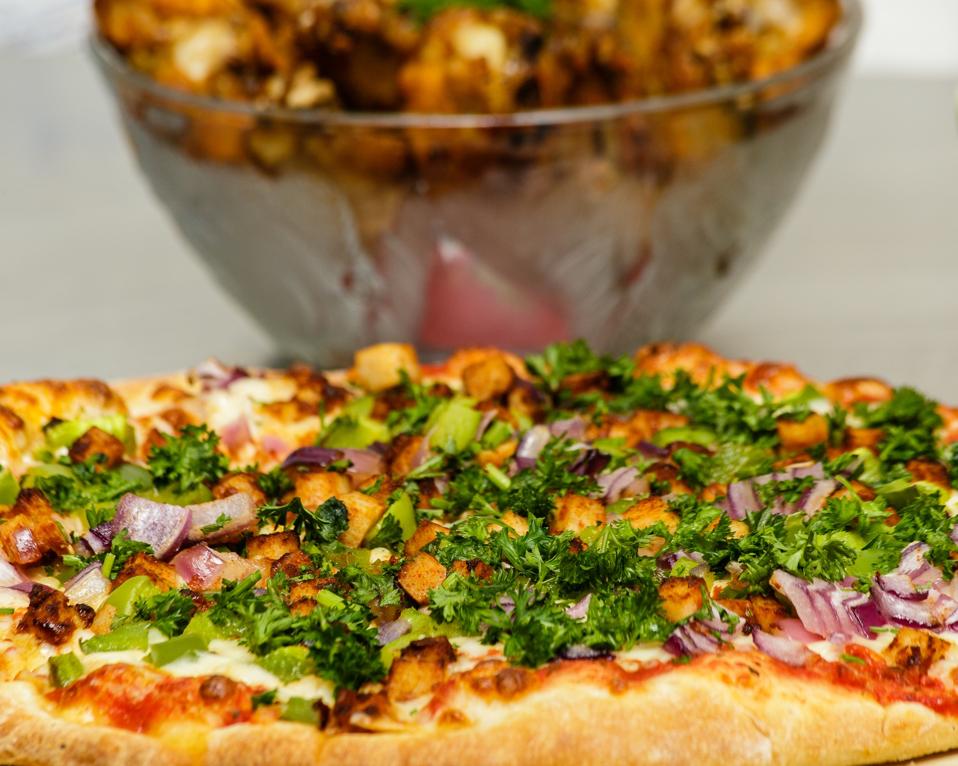 Chicken tandoori pizza