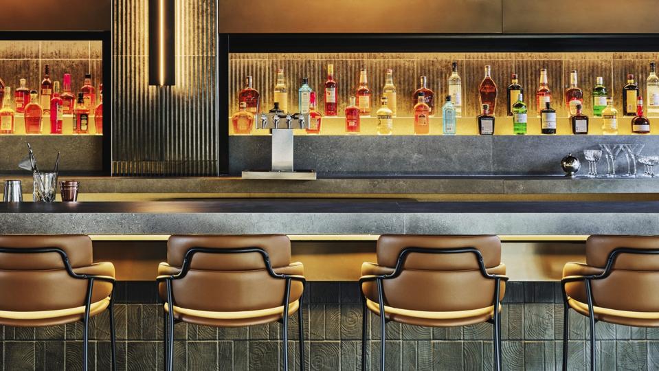 lounge bar