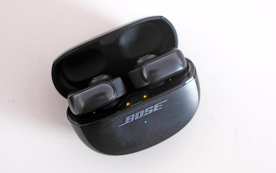 極美品 Bose Ultra Open Earbuds LE Bose Ultra Open-Ear True Wireless Bluetooth Open Earbuds