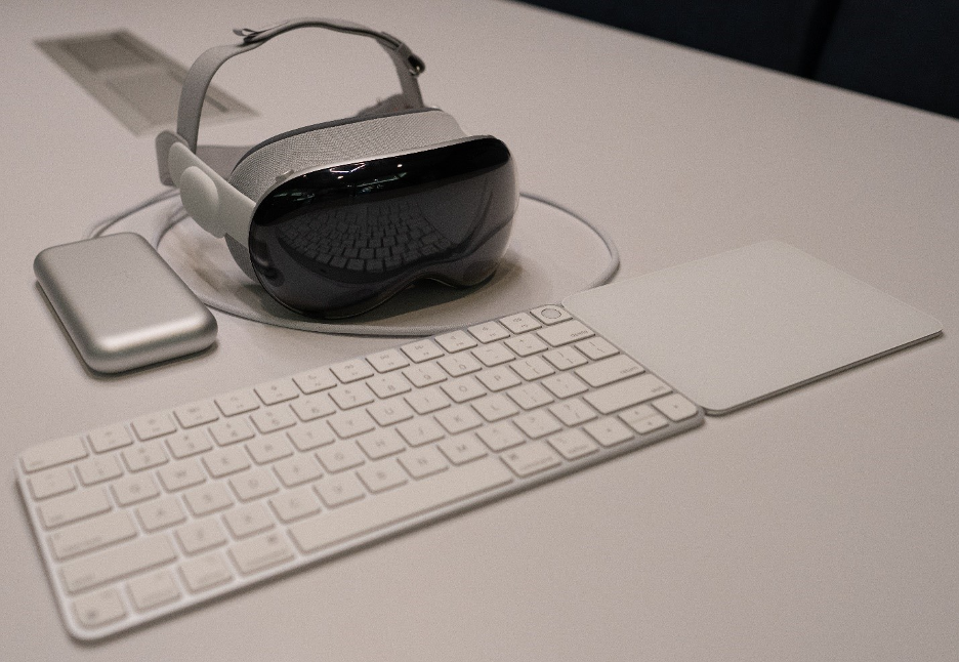 apple vision pro with magic keyboard and trackpad