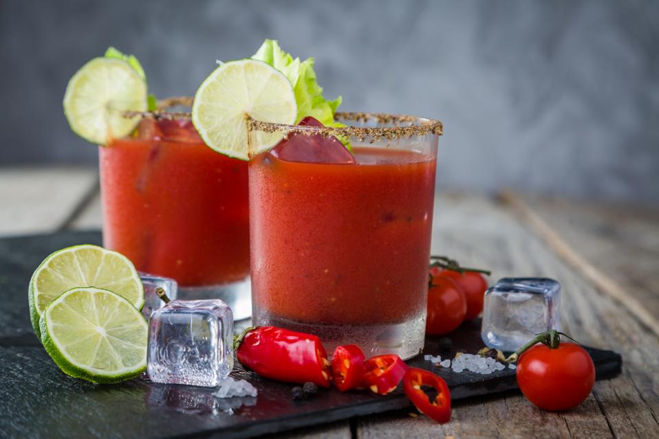 Savory cocktails: Nguyên liệu và Bloody Mary cổ điển