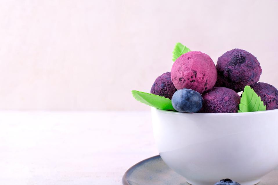 Chocolate truffles with freeze-dried berry powder