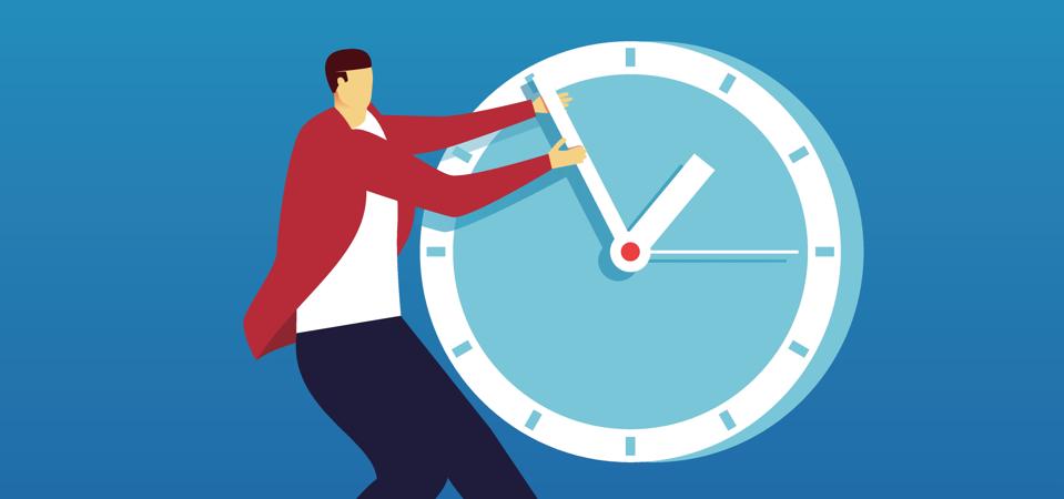 A Psychologist Explains The Concept Of ‘Time Poverty’—And Offers 4 Fixes