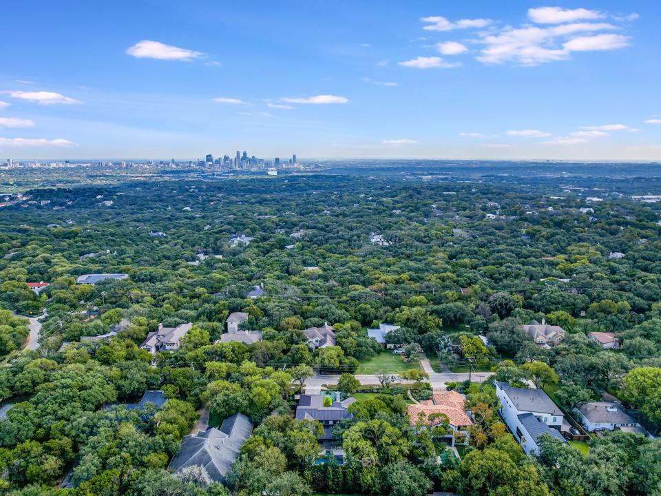 Austin, Texas' Wealthy Find Their Perfect Setting In West Lake Hills