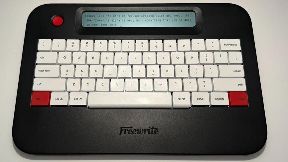 Freewrite Alphaホワイト Review: Freewrite Alpha - Freddie deBoer