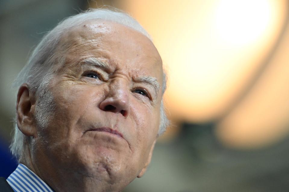 US-BIDEN-politics-health-economy