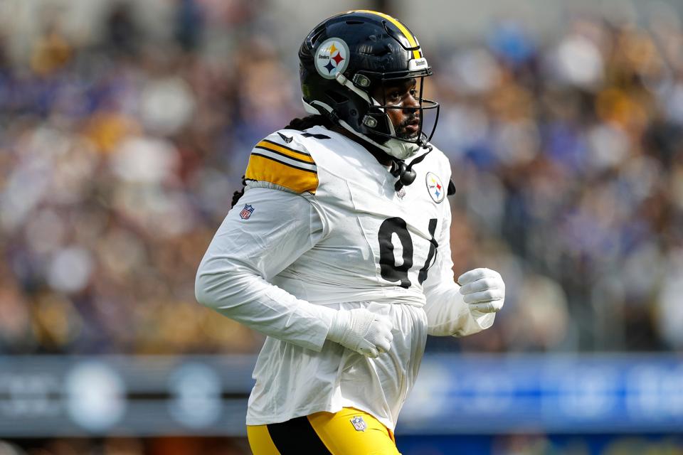 Well-Traveled Armon Watts Believes His Best Football Is Ahead With Patriots