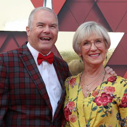 Lamar Hunt Jr & family Net Worth and Profile