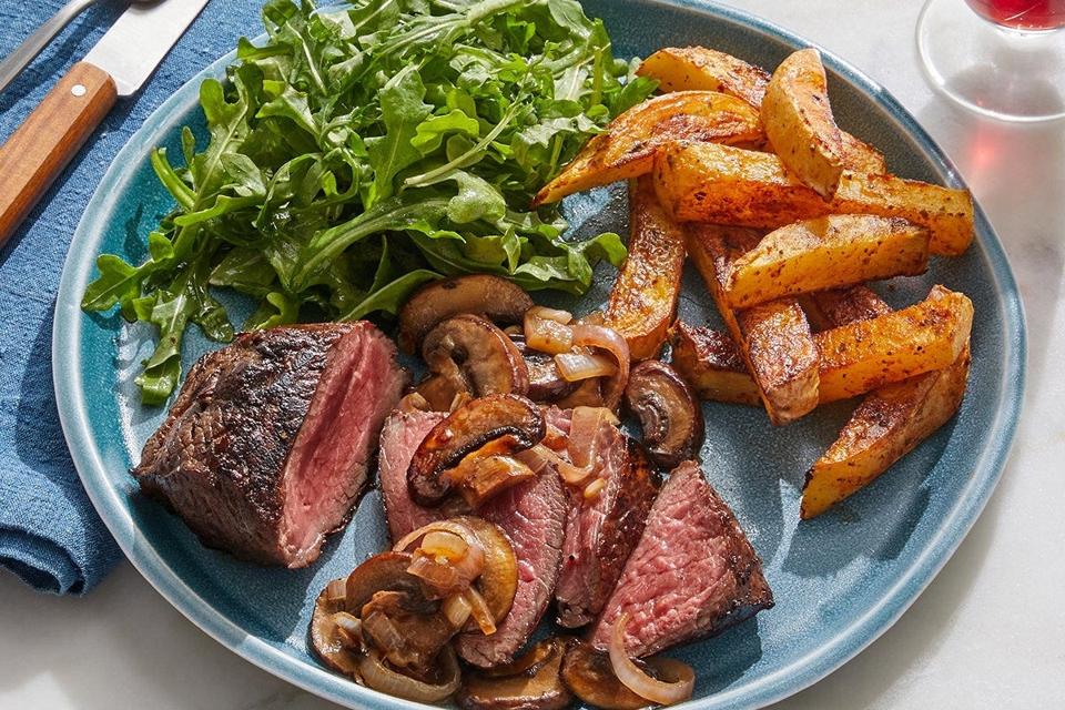 0506_2PM_Steaks-Mushroom-Pan-Sauce_290_SQ_Web