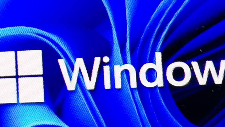 Amazon App Store App Removal Deadline Warning sign with text 'Do not miss this deadline.'