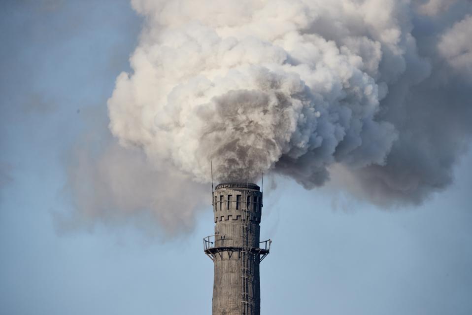 Heavy air pollution from Chinese factory smokestack