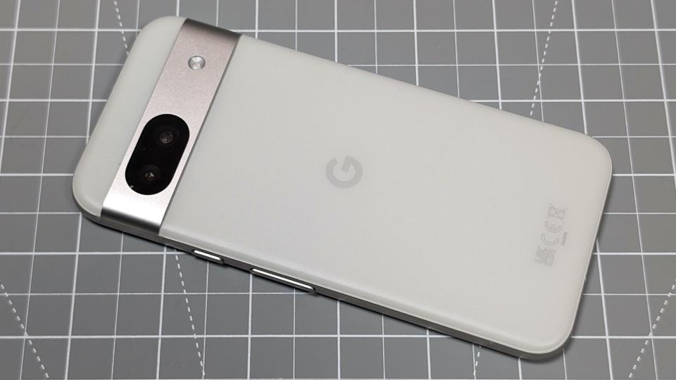 pixel 8a ホワイト Amazon.com: Google Pixel 8a Case - Durable Protection