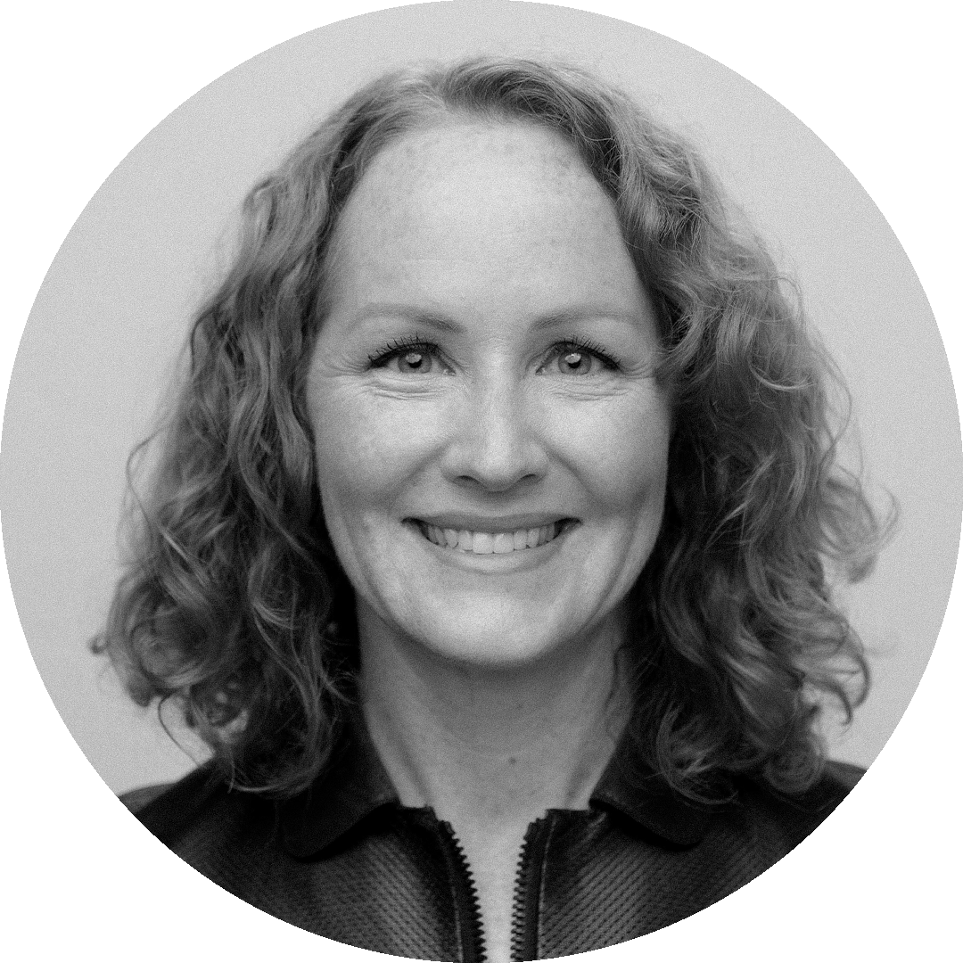 _0019_Julia-Headshot-5.22