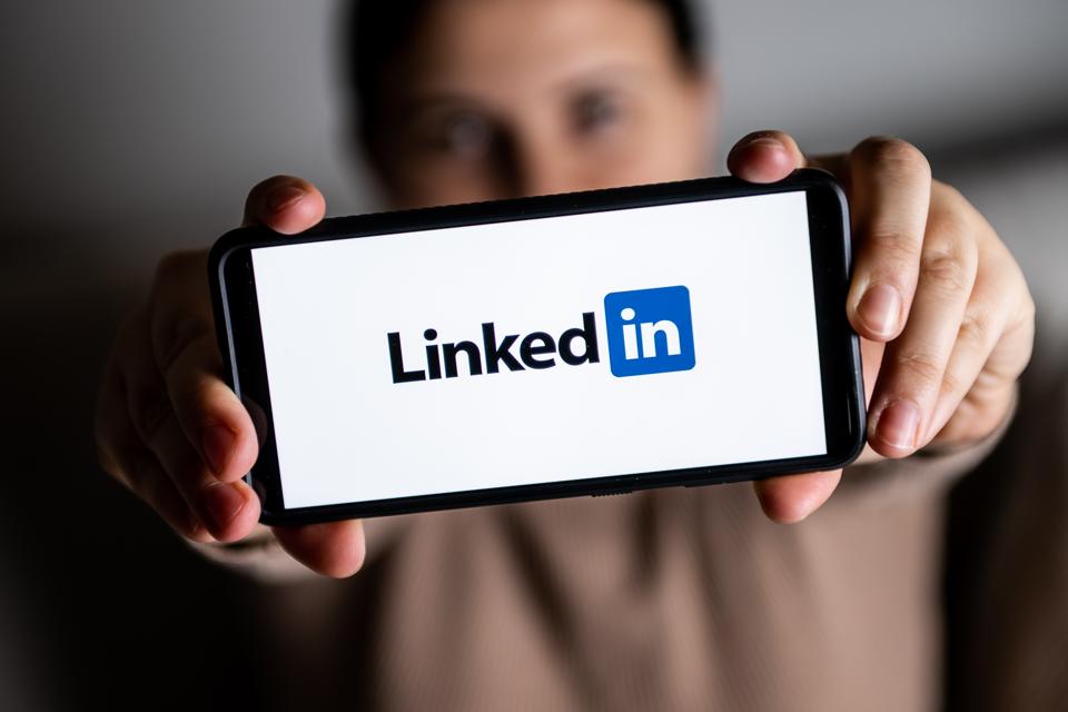 LinkedIn Revolutionizes Learning With AI-Powered Coaching