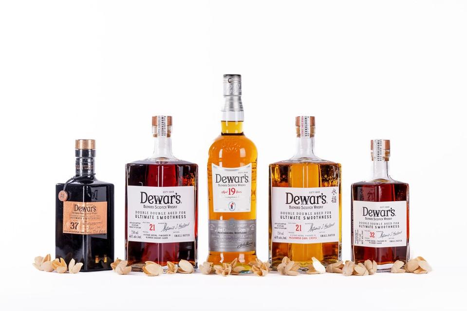 The Best in Class Finalists for the Best Blended Scotch-16 Years and Older category at the 2024 San Fransisco World Spirits Competition.