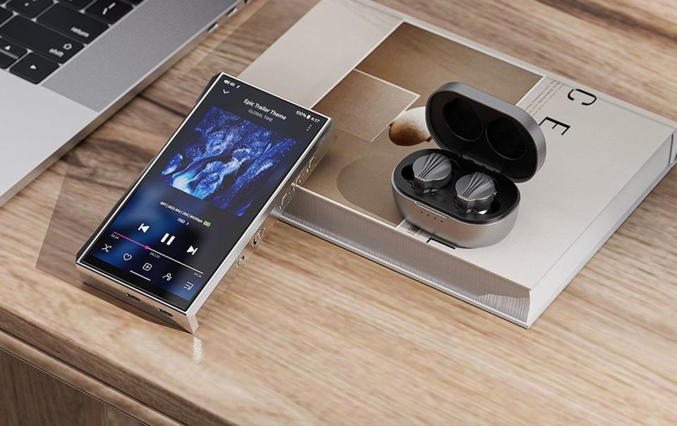 FiiO's New M23 Digital Audio Player Lets You Listen On The Move