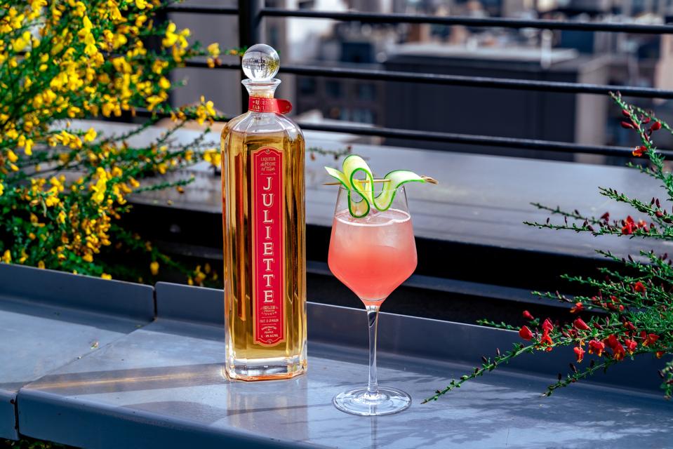 Bottle of Juliette and cocktail