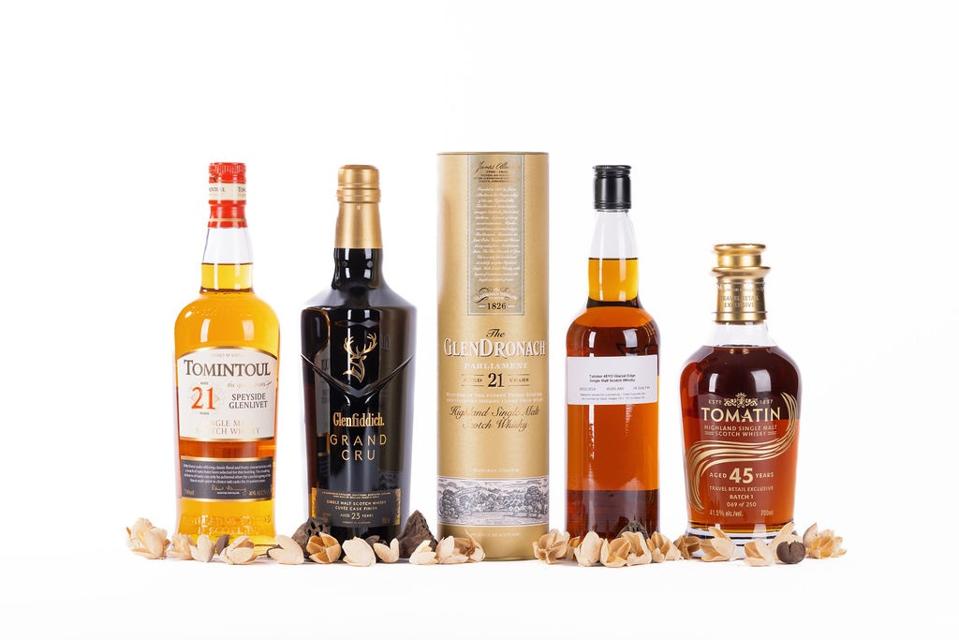 The finalists for the Best in Class Single Malt Scotch 20 Years and Older at the 2024 San Francisco World Spirits Competition.
