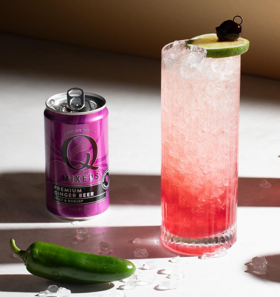 Spicy Pom Fizz cocktail