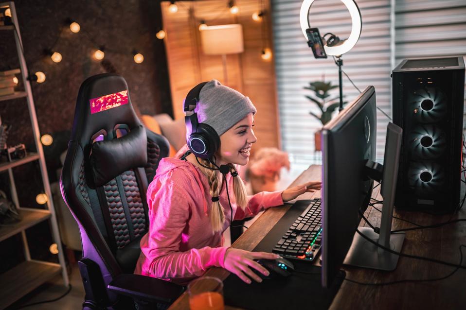 Fit Streamers How To Become A Streamer And Bring In Extra Money