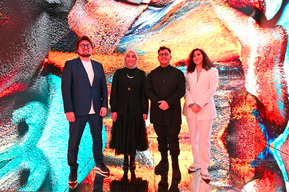 Refik Anadol On His Inner Portrait Collaboration With Turkish Airlines