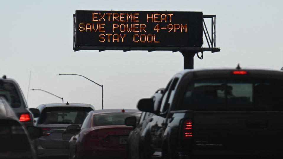 TOPSHOT-US-CALIFORNIA-CLIMATE-WEATHER