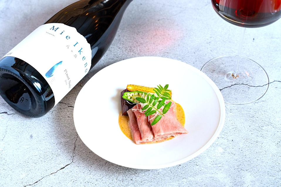 Shabu shabu-style wagyu beef served with Japanese Pinot Noir at Tsukimi.