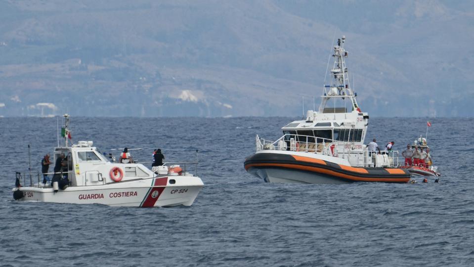 ITALY-MARITIME-ACCIDENT-BRITAIN