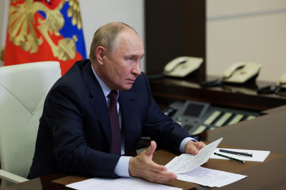 Vladimir Putin, Russia, bitcoin, bitcoin price, crypto, image