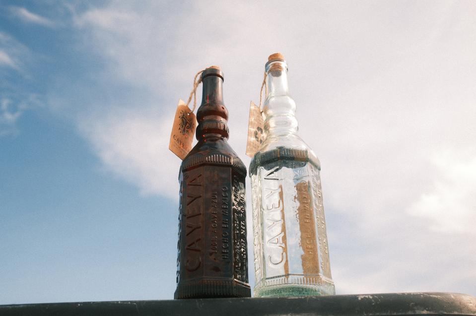 Tequila Cayéya reposado and blanco blends