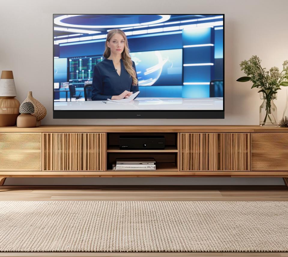 Panasonic - Non Non  Panasonic 65Z95 4K OLED TV Review: Fired Up