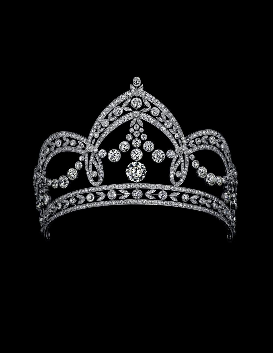 L'École To Unveil Book By Esteemed Jewelry Collector Kazumi Arikawa