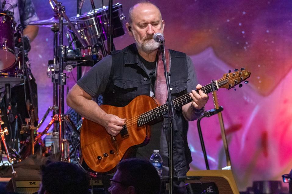 Ringo Starr Gets A Little Help From His Friends As 2024 Tour Continues