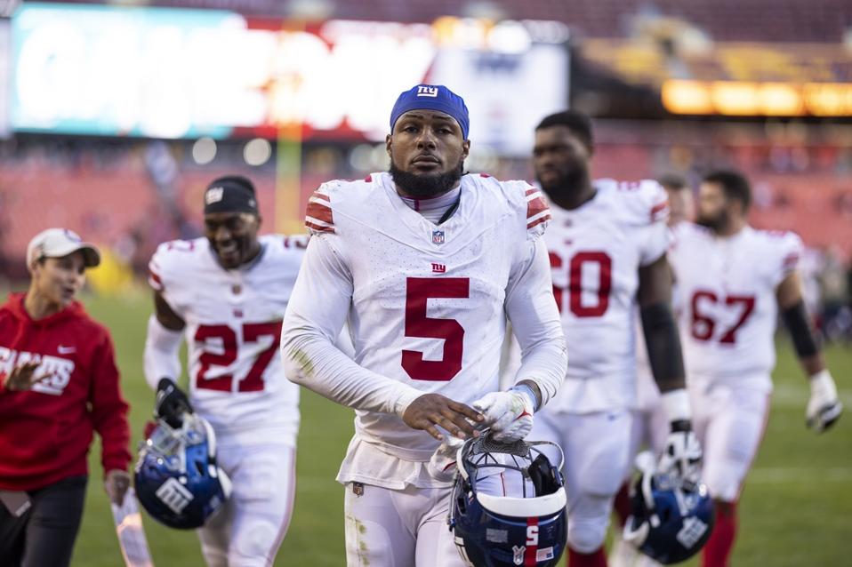 Kayvon Thibodeaux on Giants' Path to Victory and G.O.A.T. Fuel