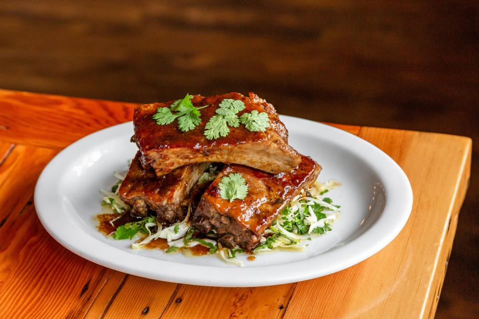 6 MustVisit Women’s Sports Bars Across The Country Patabook Travel