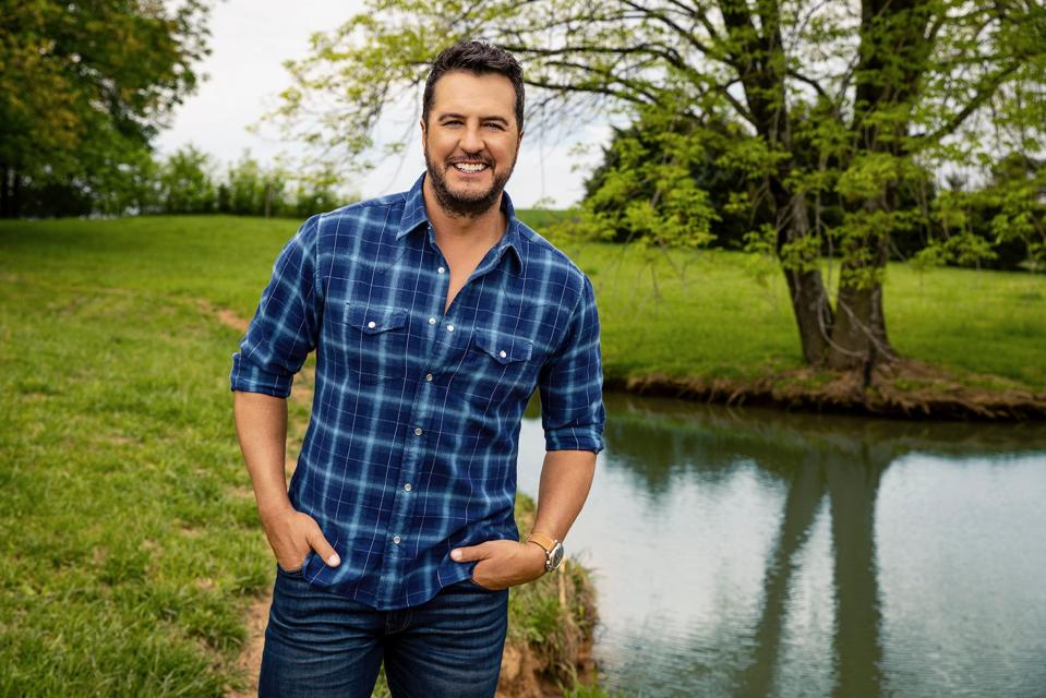 Luke Bryan Tea Country Superstar Luke Bryan Stays Focused On Taking His Music Directly ...