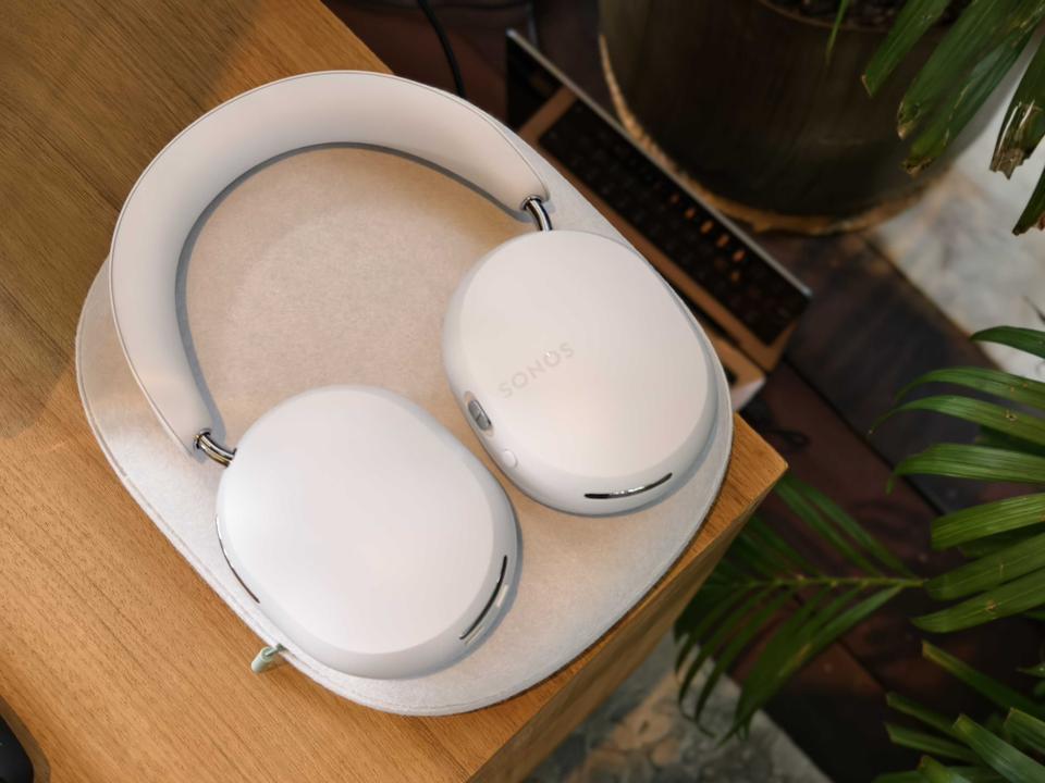 Sonos Ace Review: My New Favorite Travel Headphones Sonos Ace Review: My New Favorite Travel Headphones