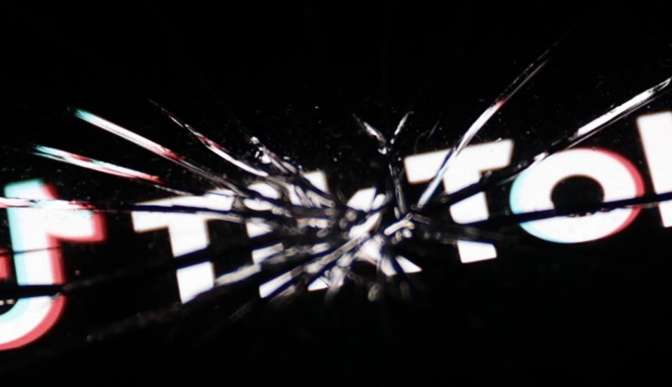 Ironi Perang Teknologi AS-China: DeepSeek dan Huawei Perkuat AI Domestik