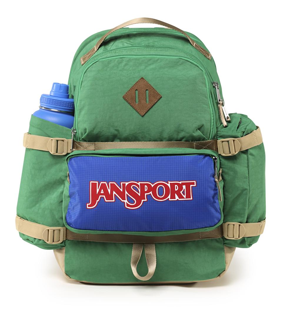 JanSport Packs Retro Vibes In A Nostalgic Backpack Drop For Just $20 JanSport Packs Retro Vibes In A Nostalgic Backpack Drop For Just $20