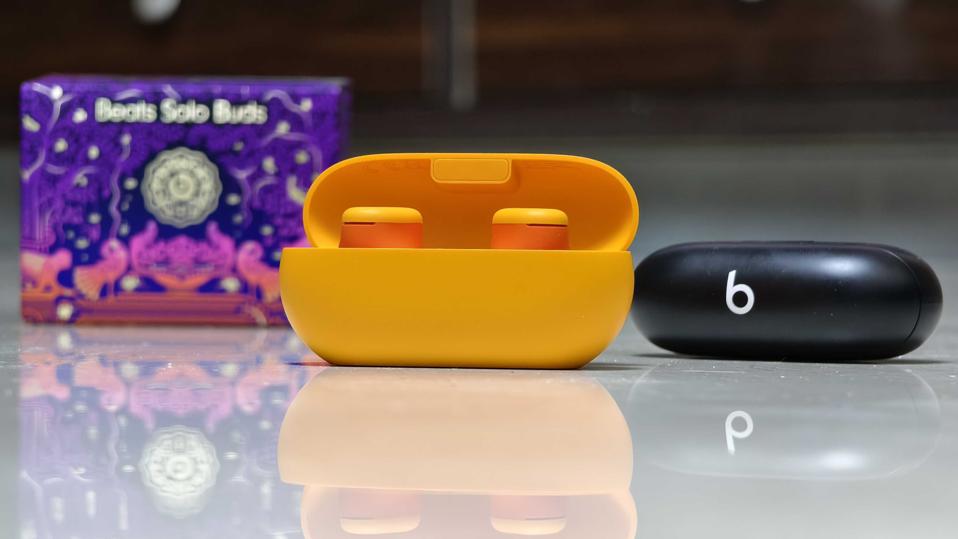Beats Solo Buds Review: Minimalism To The Max