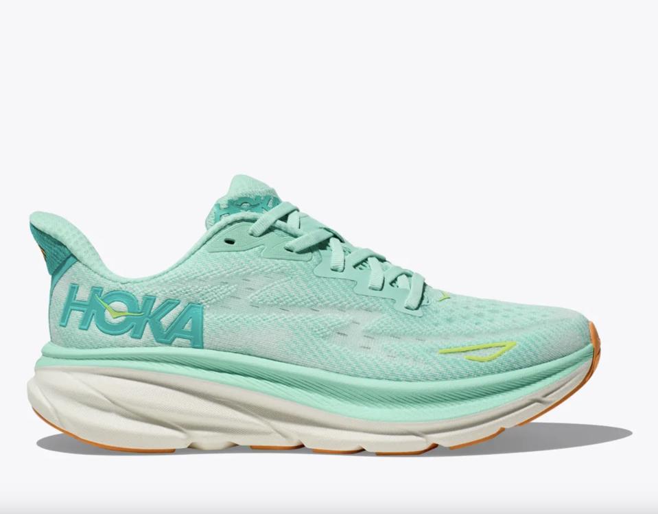 The Science Behind Comfort: Why Walking Sneakers Matter