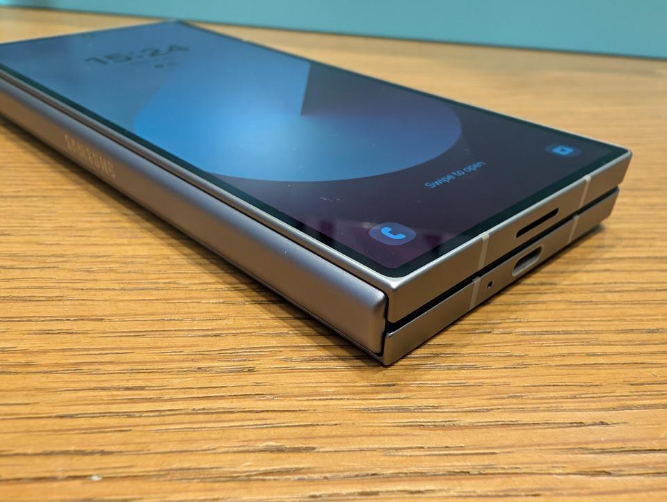 Samsung Galaxy Z Fold 6 