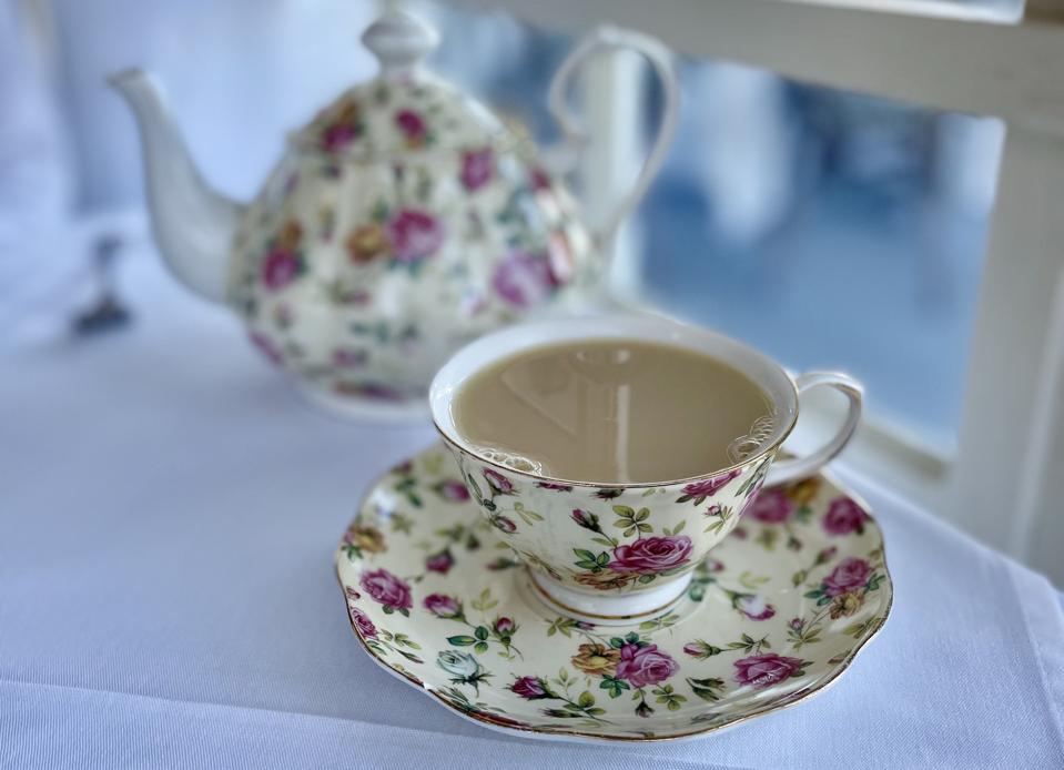 1960年代 limited   <tea time> Confession: British Columbia Turned This Coffee Drinker Into A Tea Fan