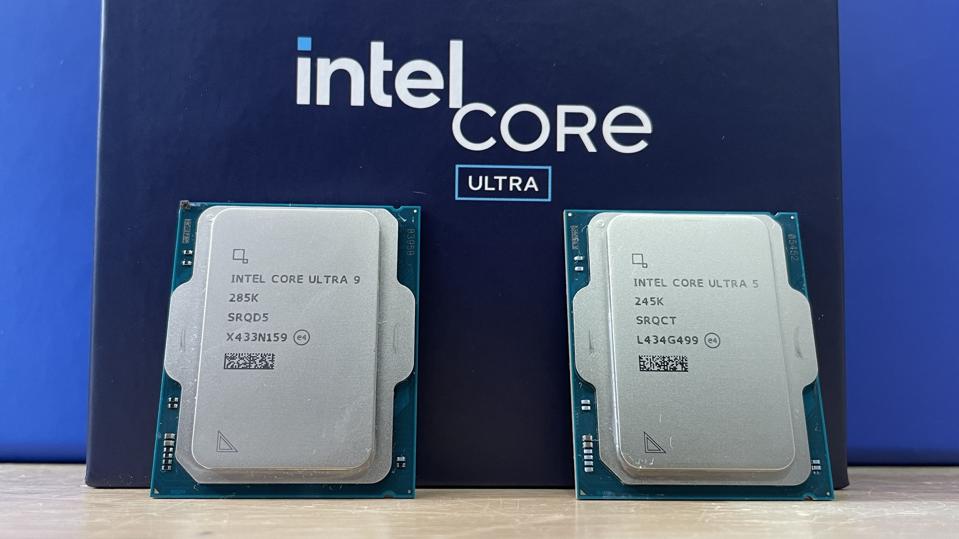 Intel Core Ultra 9 285K Vs Ryzen 7 7800X3D: Which Should You Buy?